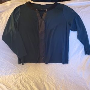 Carmen Marc Valvo 2x long-sleeved green with black pleather stripe down front